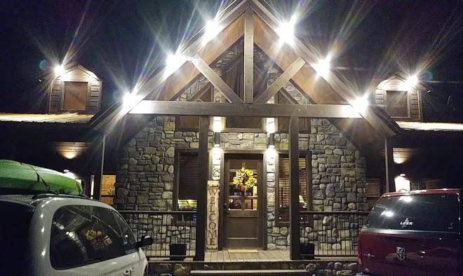 Twin cedars lodge