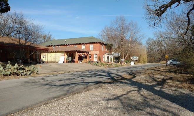 Sulphur Springs Inn Image