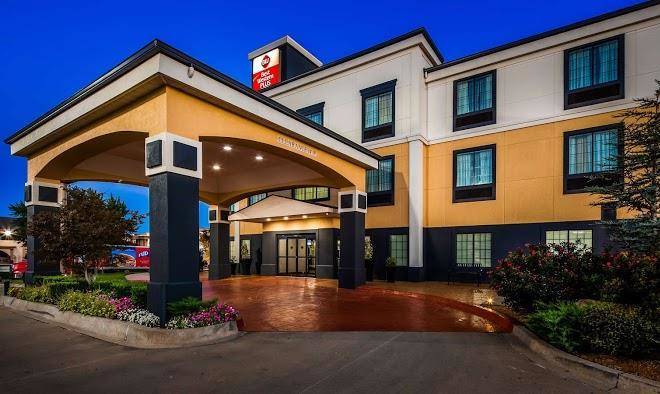 Best Western Plus Barsana Hotel & Suites Image