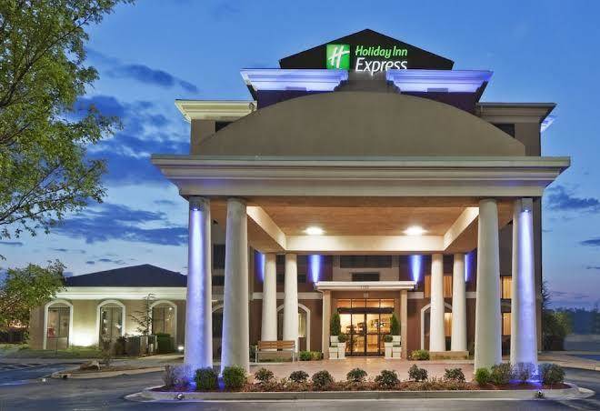 Holiday inn express & suites midwest city