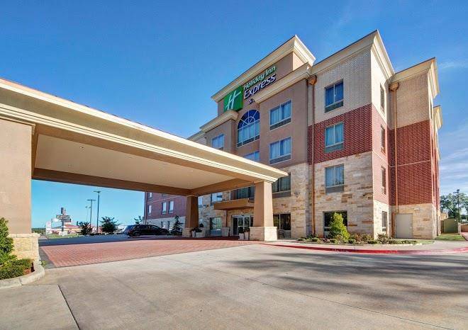 Holiday Inn Express & Suites Oklahoma City North Image