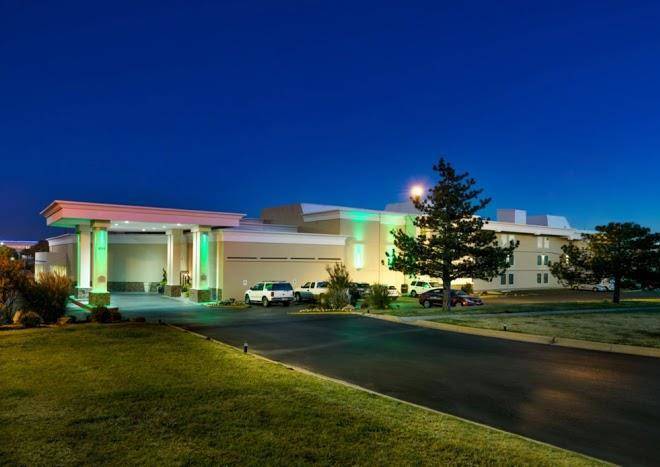 Holiday inn & suites oklahoma city north