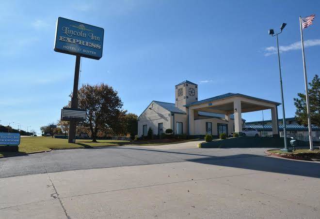 Lincoln inn express hotel and suites