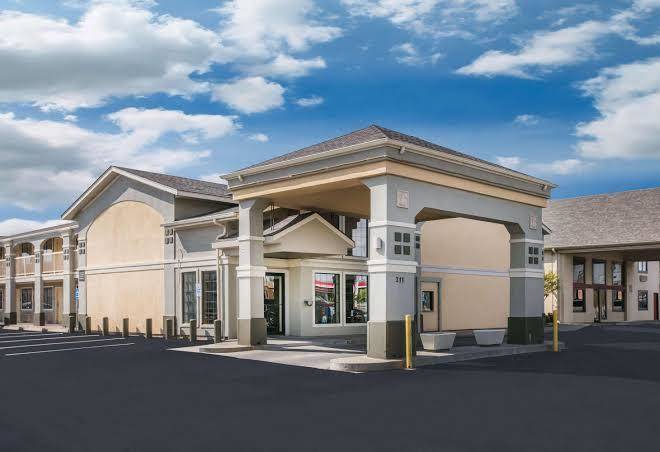 Super 8 by wyndham oklahoma airport fairgrounds west