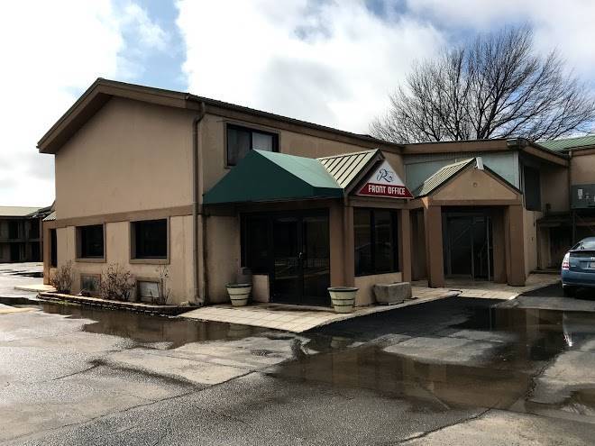 Hwy express inn & suites