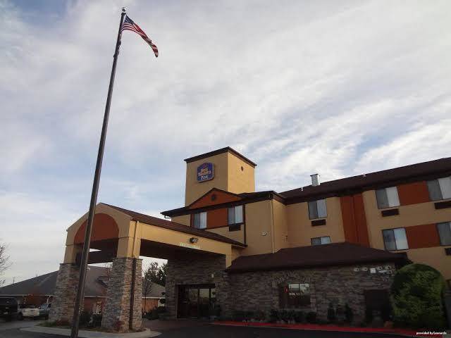 Best Western Plus Woodland Hills Hotel & Suites Image