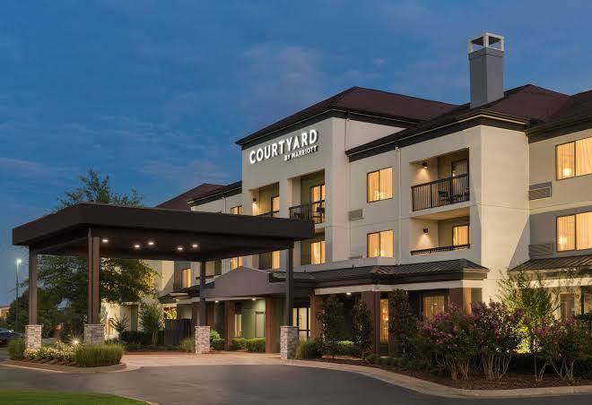 Courtyard by marriott tulsa central