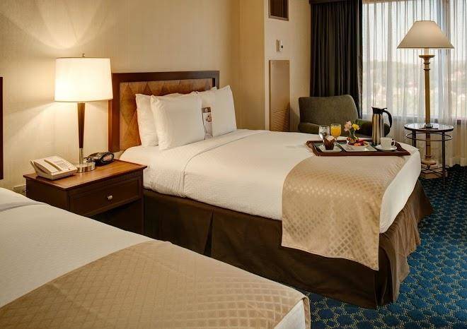 Doubletree By Hilton Hotel Tulsa Warren Place Image