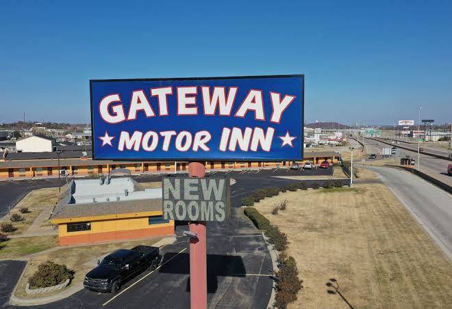 Gateway motor inn