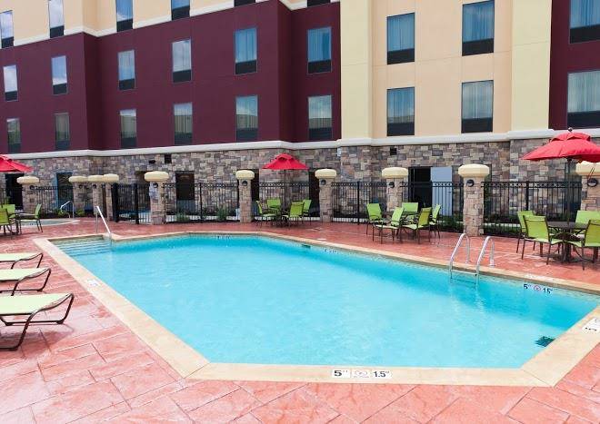 Hampton inn & suites tulsa central