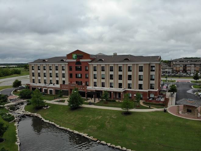 Holiday inn express & suites glenpool tulsa south