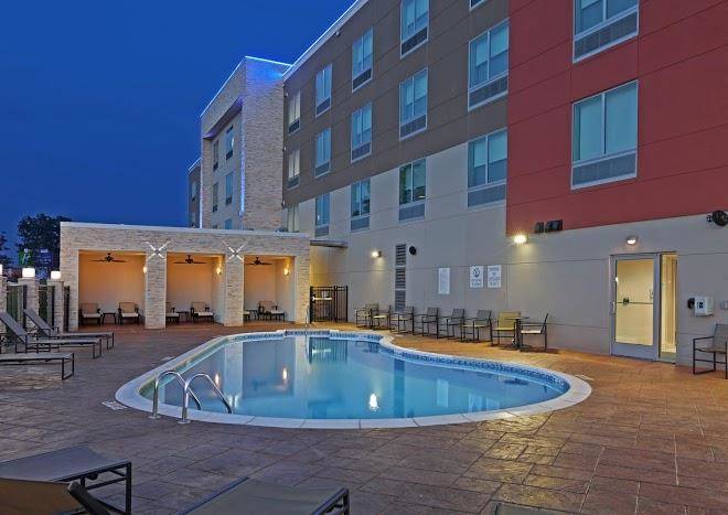 Holiday inn express & suites tulsa south woodland hills
