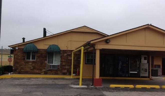 Interstate inn