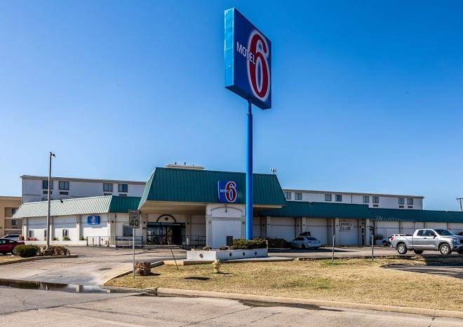Motel 6 tulsa ok