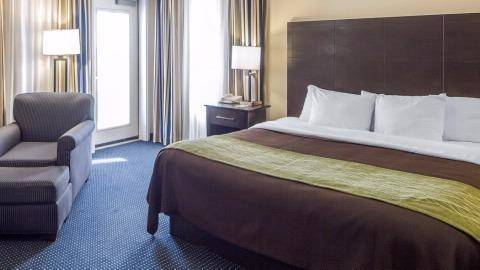 Quality inn tulsa downtown west