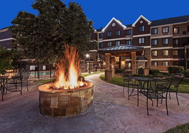 Staybridge suites tulsa woodland hills