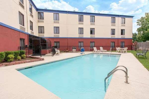 Days inn by wyndham tulsa central