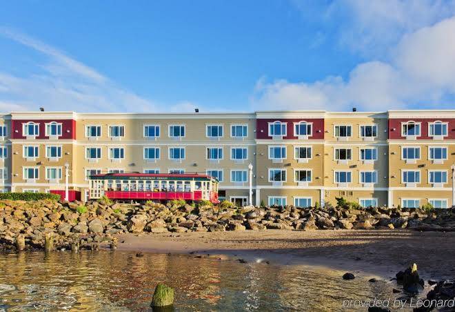 Holiday inn express & suites astoria