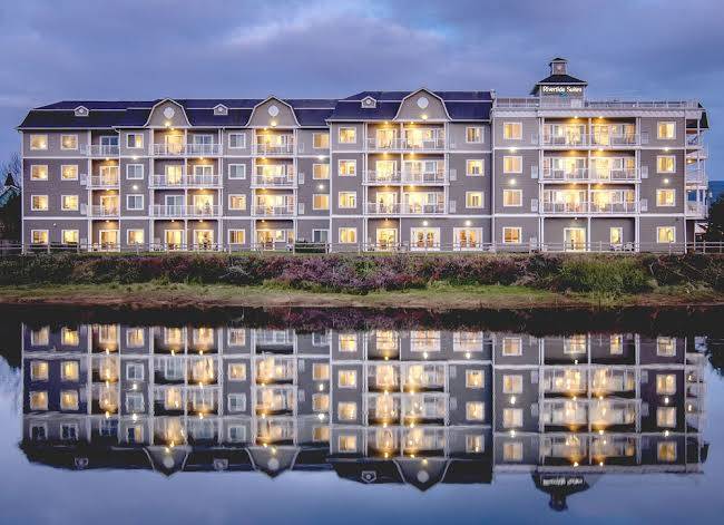 Rivertide suites hotel