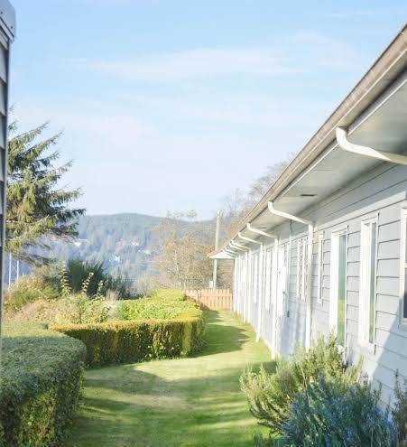 Bay bridge motel