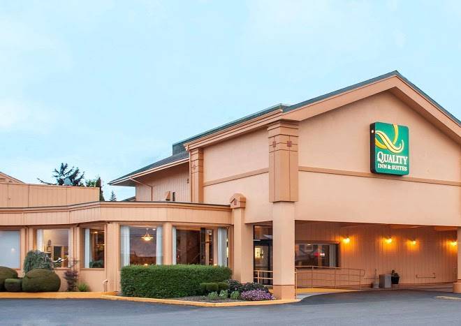 Quality inn & suites at coos bay