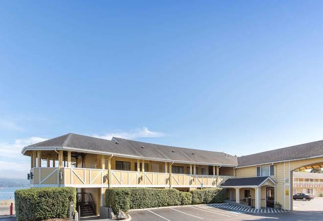 Super 8 by wyndham coos bay north bend