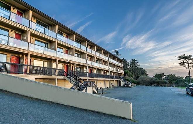 Gold beach inn