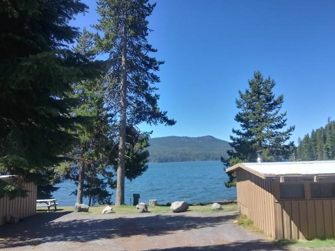 Diamond lake resort