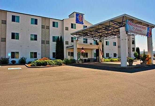 Motel 6 roseburg or