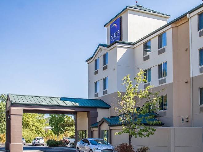 Sleep inn & suites roseburg north near medical center