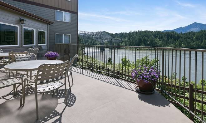 Best western plus columbia river inn