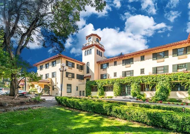 Columbia gorge hotel & spa