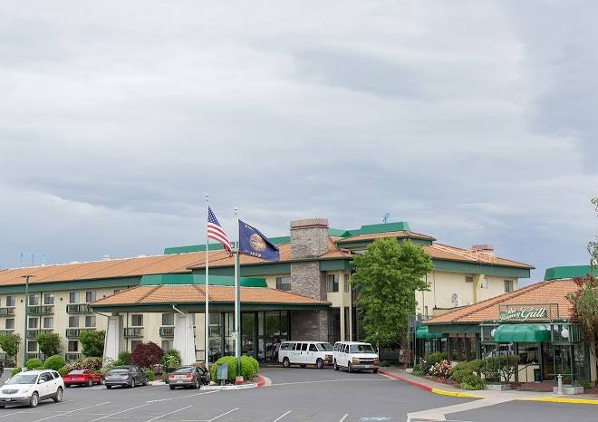 Rogue regency inn