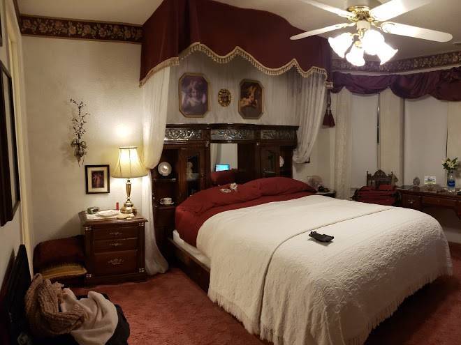 Flery manor