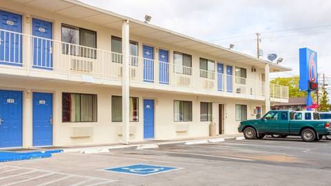 Motel 6 klamath falls or