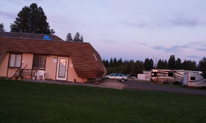 Round lake resort