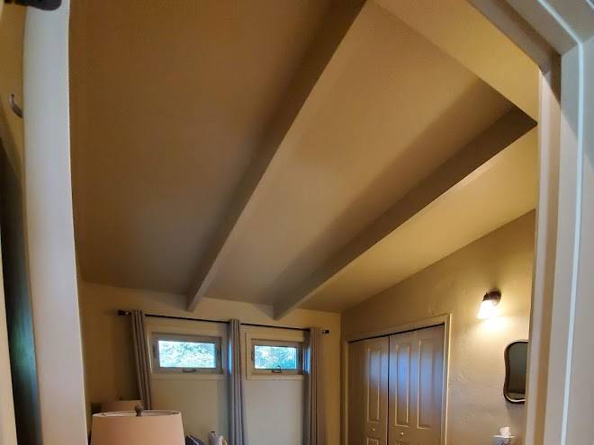 Bailey lane 2 5 miles to autzen stadium sleeps 4