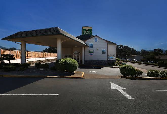 Paradise inn & suites at lincoln city