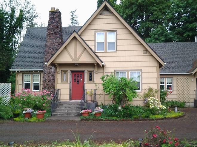 Wandering gardens & inn