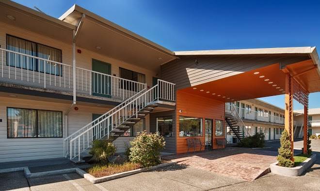 Chestnut tree inn portland mall 205