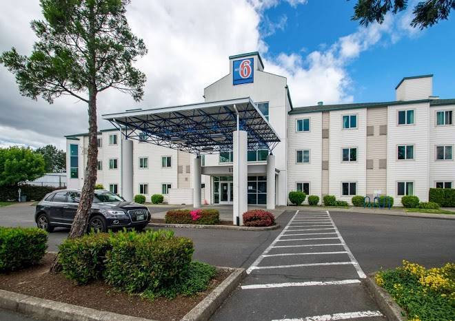 Motel 6 portland or north