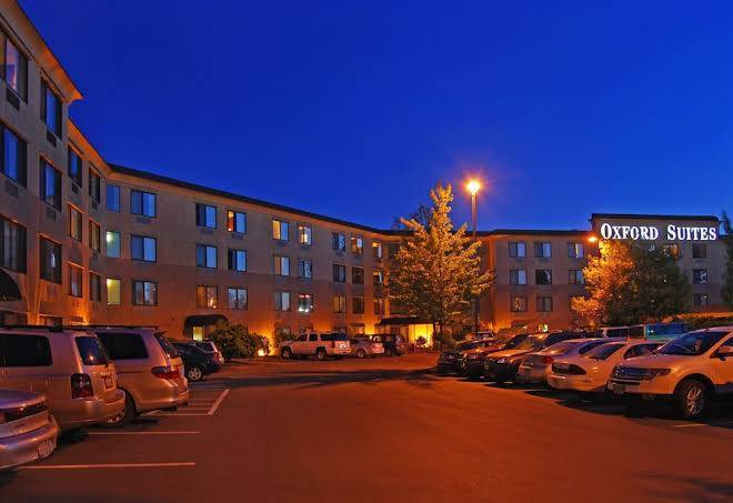 Oxford suites portland jantzen beach