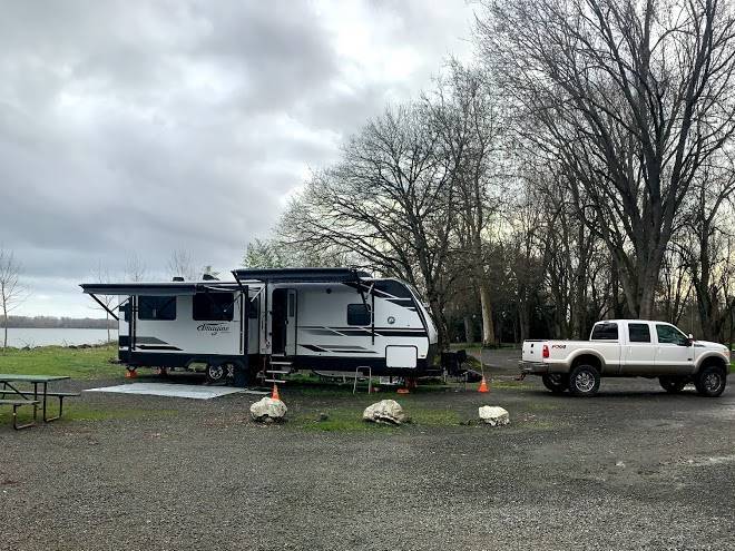 Reeder beach rv park & country store