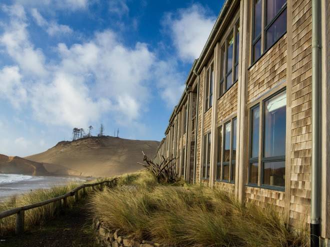 Headlands coastal lodge & spa