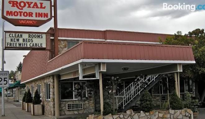 Royal motor inn