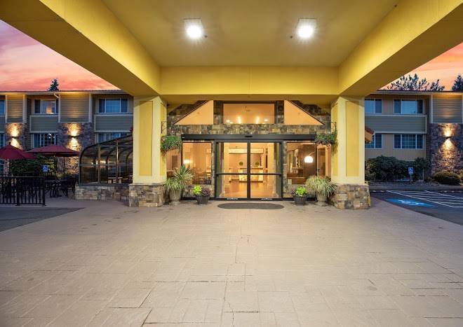 Best western plus parkway inn