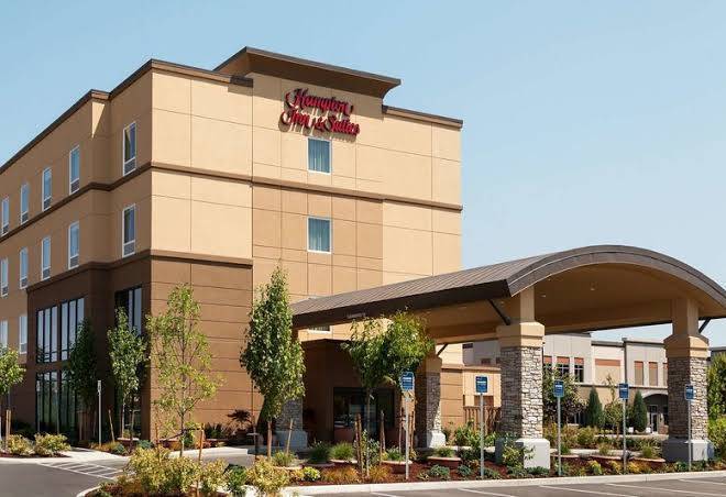 Hampton inn & suites portland hillsboro evergreen park