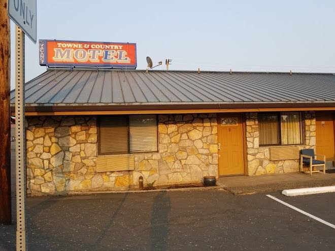 Towne & country motel