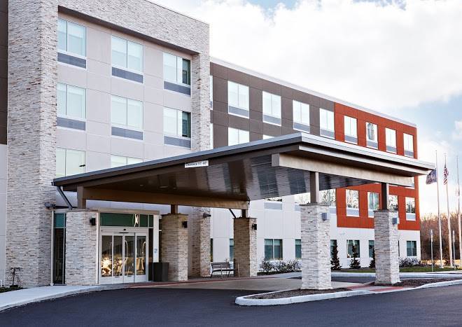 Holiday Inn Express & Suites Gettysburg Image