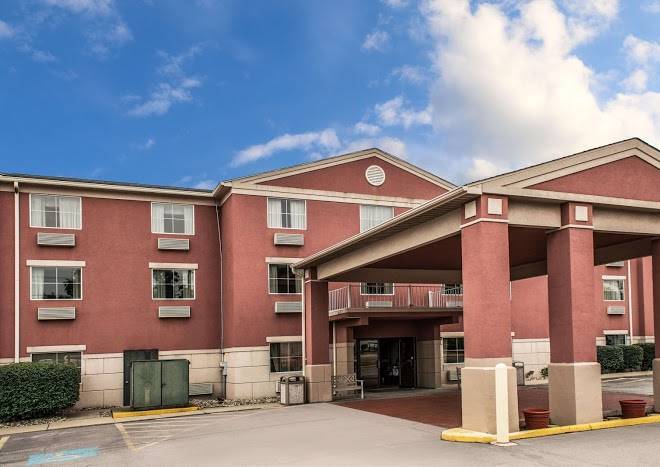 Comfort Inn Mifflin Pittsburgh Image